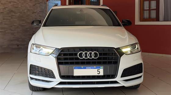 AUDI Q3 1.4 TFSI BLACK EDITION FLEX 4P S TRONIC